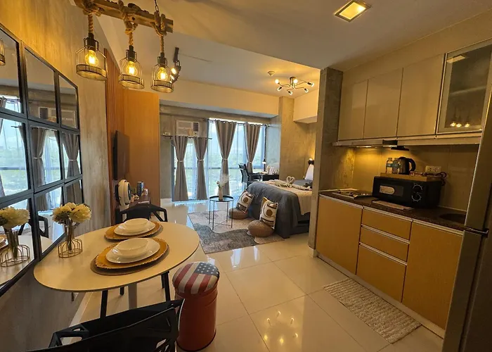 Apartment Industrial Chic In Mckinley Hill Walk To Venice Mall *